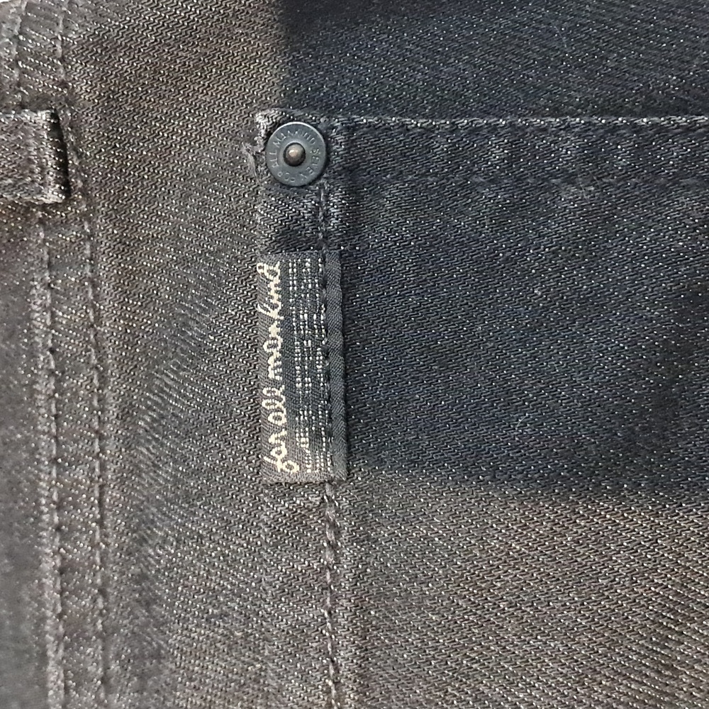 7 For All Mankind Roxanne jeans with Crystal back Pockets. Black. Size 26. - Picture 9 of 13